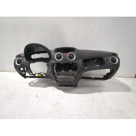 Recambio de salpicadero para citroën c3 ii (sc_) 1.4 hdi 70 (sc8hzc, sc8hr0, sc8hp4) referencia OEM IAM 8211CA  