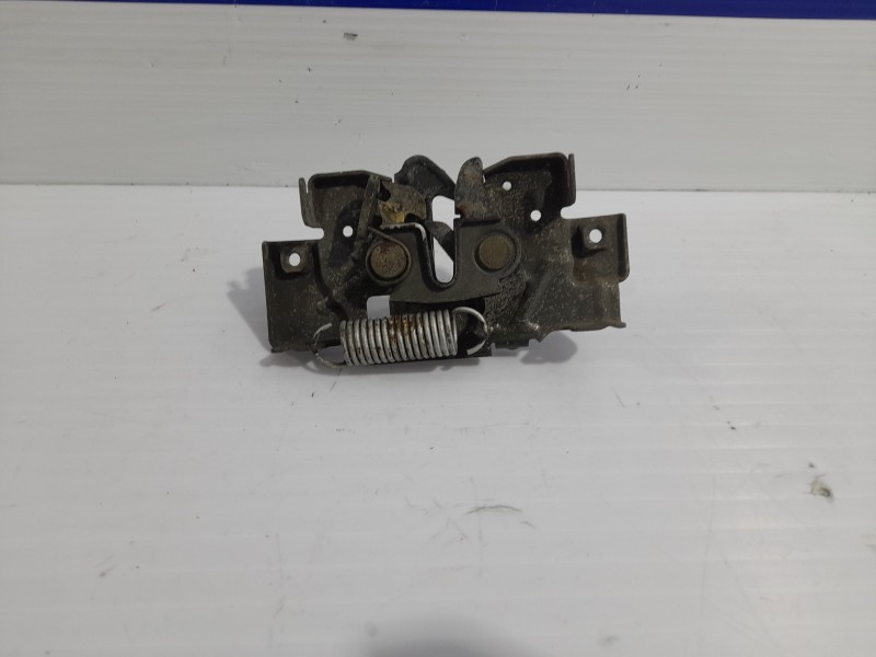 Recambio de cerradura capo para mazda 3 berlina (bk) 1.6 cd diesel cat referencia OEM IAM BN8F5662XA  