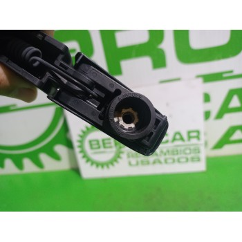 Recambio de brazo limpia trasero para toyota auris touring sports (e18) active referencia OEM IAM AJ98019 / 8524102060  