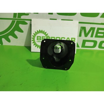 Recambio de moldura para nissan cabstar e 3.0 diesel referencia OEM IAM 48980F3900  