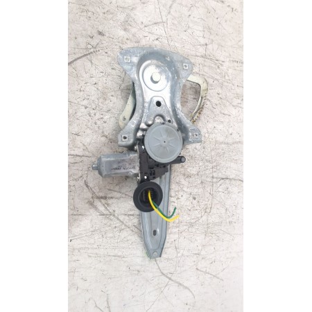 Recambio de elevalunas trasero izquierdo para toyota auris (_e15_) 1.6 (zre151_) referencia OEM IAM 6984002210  