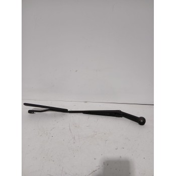 Recambio de brazo limpia delantero izquierdo para kia rio i sedán (dc_) 1.3 referencia OEM IAM 0K33A67321  