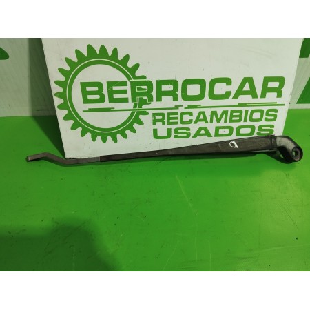 Recambio de brazo limpia delantero derecho para nissan cabstar e 3.0 diesel referencia OEM IAM R496AL  