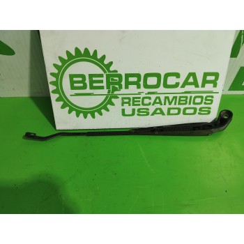 Recambio de brazo limpia delantero derecho para nissan cabstar e 3.0 diesel referencia OEM IAM R496AL  