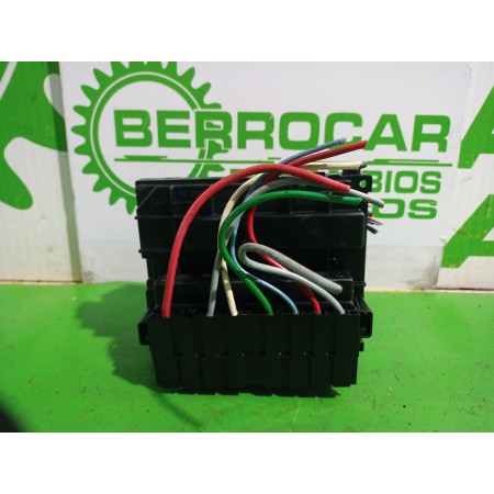 Recambio de caja reles / fusibles para peugeot 307 berlina (s2) 1.6 16v hdi referencia OEM IAM 9661087080  