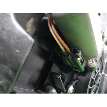 Recambio de elevalunas delantero derecho para ford fiesta (cbk) fun referencia OEM IAM 1545307  