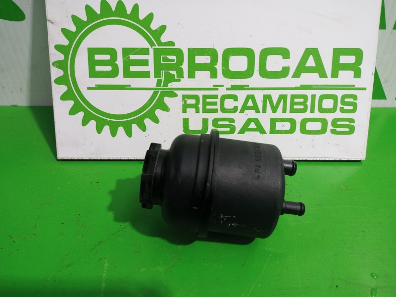 Recambio de bote liquido direccion para nissan cabstar e 3.0 diesel referencia OEM IAM 460900T500  