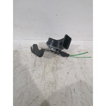 Recambio de claxon para peugeot rifter 1.5 bluehdi 100 referencia OEM IAM 9858832880  