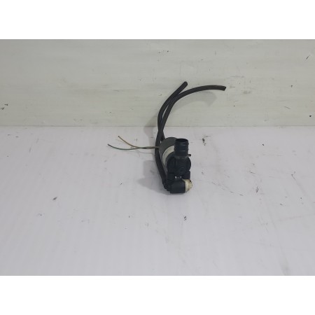 Recambio de bomba limpia para citroën c4 grand picasso avatar referencia OEM IAM 643498  