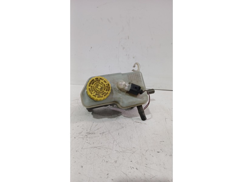 Recambio de bomba freno para volkswagen polo iv sedán (9n2, 9n4) 1.9 tdi referencia OEM IAM 1H1611019C  