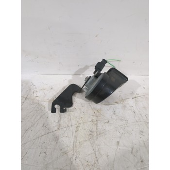 Recambio de claxon para peugeot rifter 1.5 bluehdi 100 referencia OEM IAM 9858832880  