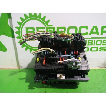Recambio de caja reles / fusibles para peugeot 307 berlina (s2) 1.6 16v hdi referencia OEM IAM 9661087080  