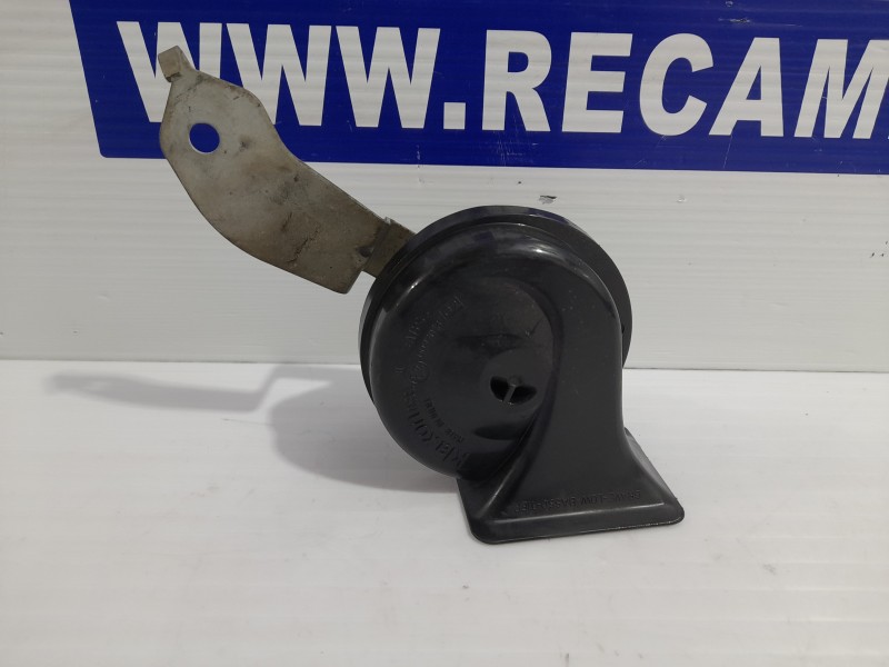 Recambio de claxon para mazda 3 berlina (bk) 1.6 cd diesel cat referencia OEM IAM E20092018  