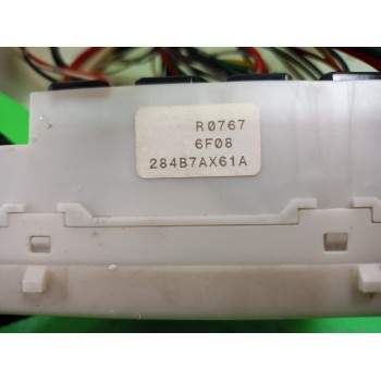 Recambio de caja reles / fusibles para nissan micra (k12e) 1.2 cat referencia OEM IAM 284B7AX61A  