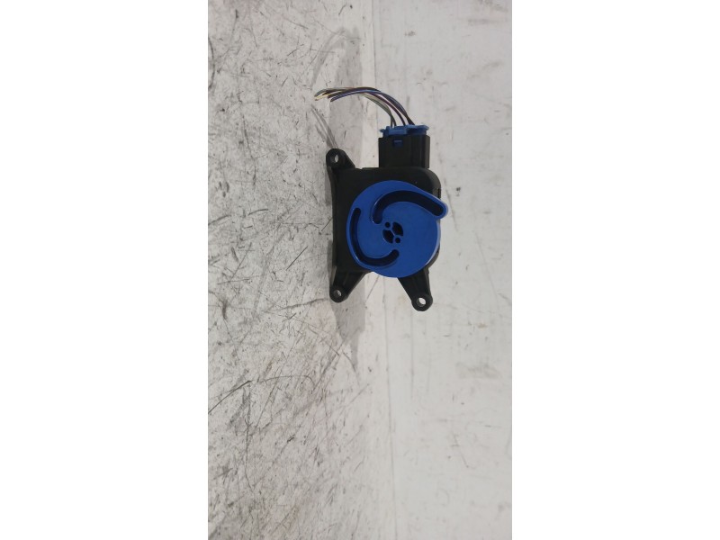 Recambio de motor apertura trampillas para audi a4 b6 (8e2) 1.9 tdi referencia OEM IAM 0132801304  