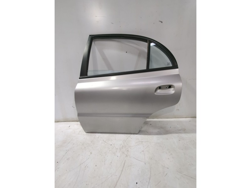Recambio de puerta trasera izquierda para kia rio i sedán (dc_) 1.3 referencia OEM IAM 77003FD300  