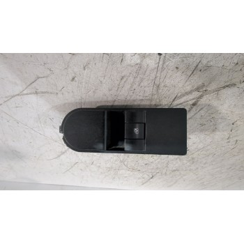 MANDO ELEVALUNAS DELANTERO DERECHO 13228881 