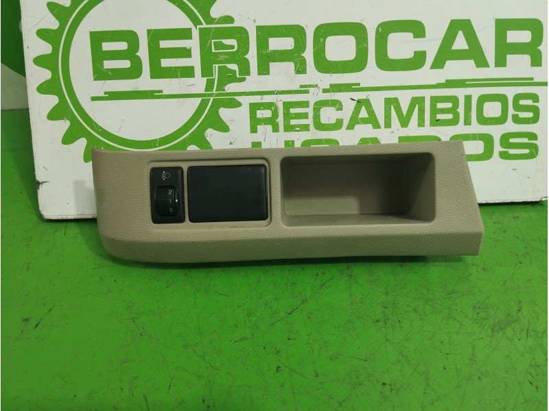 Recambio de mando luces para nissan micra (k12e) 1.2 cat referencia OEM IAM 68485AX700  