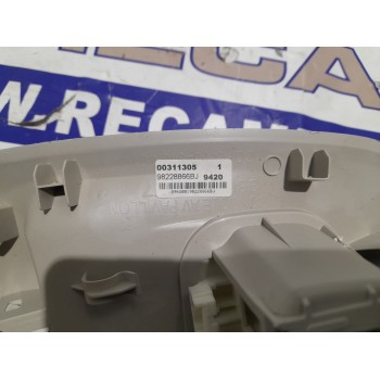Recambio de luz interior para toyota proace furgoneta (mdz_) 1.6 d4d (mdz9) referencia OEM IAM 98228866BJ  
