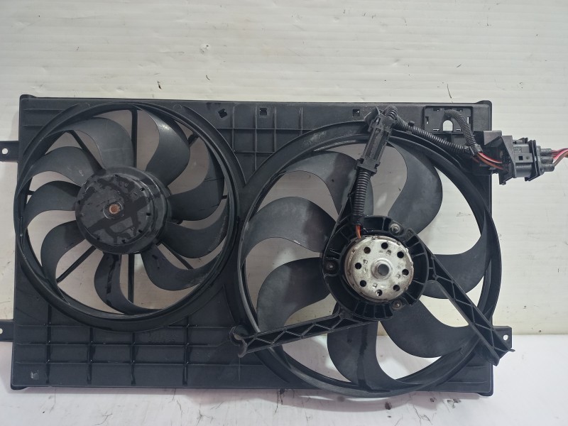 Recambio de electroventilador para seat leon (1m1) stella referencia OEM IAM 1J0121207T  
