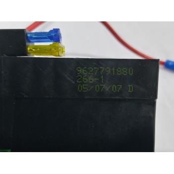 Recambio de caja reles / fusibles para citroën c4 grand picasso avatar referencia OEM IAM 9627791880  