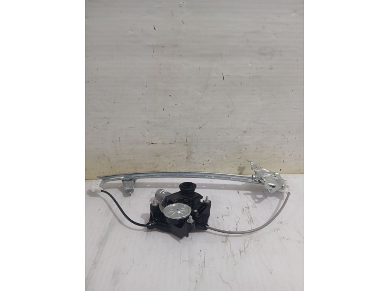 Recambio de elevalunas trasero izquierdo para toyota rav 4 v (_a5_, _h5_) 2.0 (mxaa52) referencia OEM IAM 6980442062  