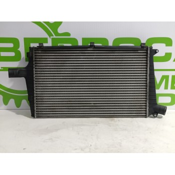 Recambio de intercooler para audi a6 berlina (4b2) 2.5 tdi quattro referencia OEM IAM 4B0145805F  