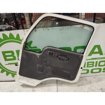 Recambio de puerta delantera derecha para nissan cabstar e 3.0 diesel referencia OEM IAM 801002T631  