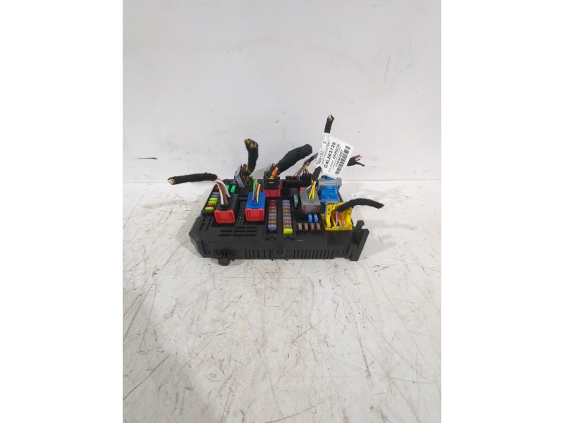 Recambio de caja reles / fusibles para peugeot rifter 1.5 bluehdi 100 referencia OEM IAM 9855665280  
