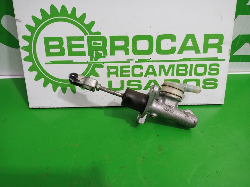 Recambio de bomba embrague para nissan cabstar e 3.0 diesel referencia OEM IAM 306103T90A  