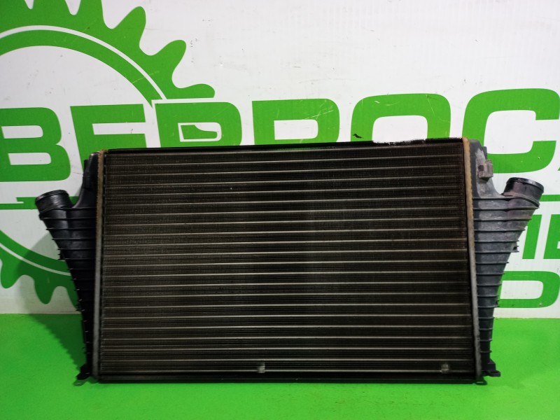 Recambio de intercooler para opel vectra c berlina gts referencia OEM IAM 244118366  