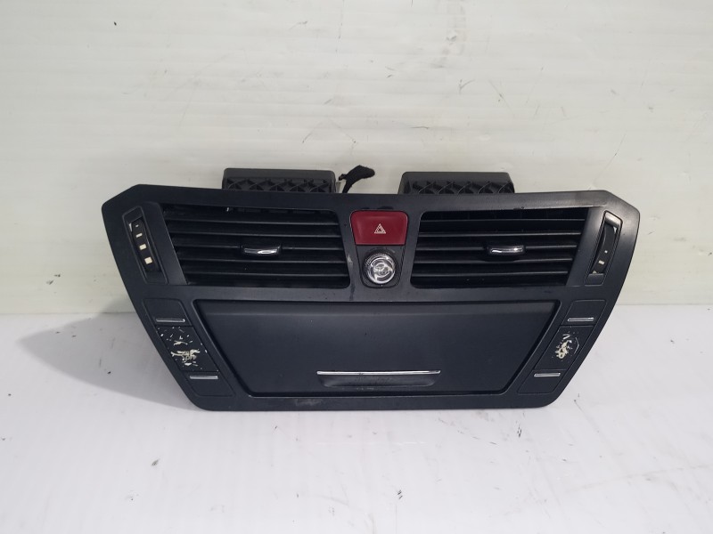 Recambio de rejilla aireadora para citroën c4 grand picasso avatar referencia OEM IAM 9683265580  