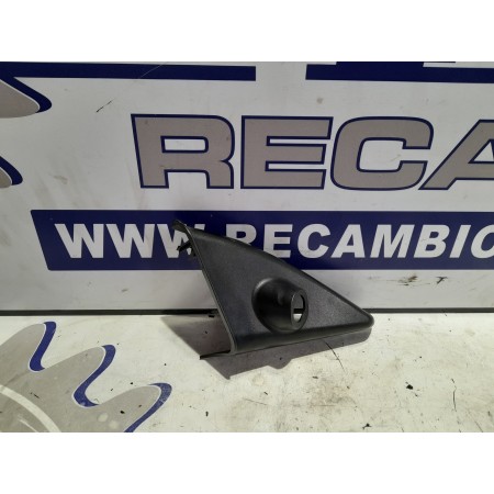 Recambio de moldura lateral para seat leon (1m1) 1.9 tdi referencia OEM IAM 1M0837994  