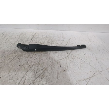 Recambio de brazo limpia trasero para opel zafira / zafira family b (a05) 1.9 cdti (m75) referencia OEM IAM 13145549  
