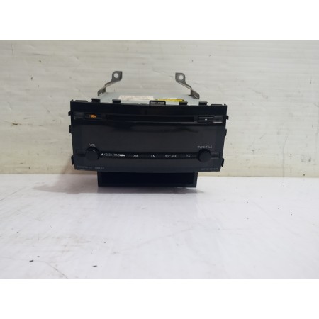Recambio de sistema audio / radio cd para toyota prius (nhw20) basis referencia OEM IAM 8612047221  
