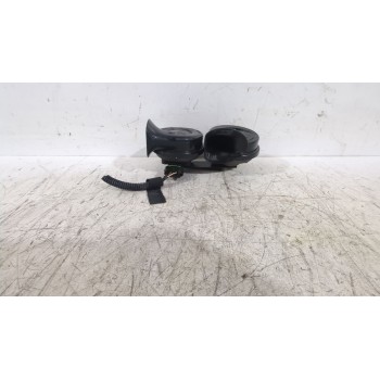 Recambio de claxon para opel zafira / zafira family b (a05) 1.9 cdti (m75) referencia OEM IAM 93167853  