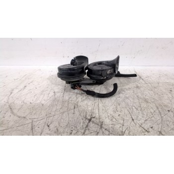 Recambio de claxon para opel zafira / zafira family b (a05) 1.9 cdti (m75) referencia OEM IAM 93167853  