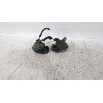 Recambio de claxon para opel zafira / zafira family b (a05) 1.9 cdti (m75) referencia OEM IAM 93167853  