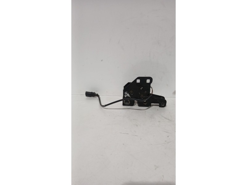 Recambio de cerradura capo para audi a4 b6 (8e2) 1.9 tdi referencia OEM IAM 8E0823480D  