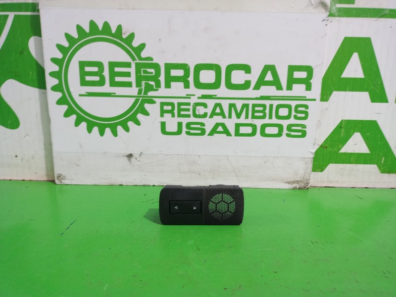 Recambio de mando elevalunas trasero derecho para opel vectra c berlina gts referencia OEM IAM 24437646  