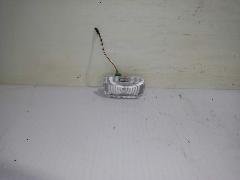 Recambio de luz interior para citroën c4 grand picasso avatar referencia OEM IAM 6362Q2  