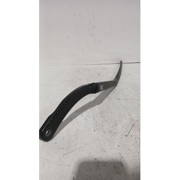 Recambio de brazo limpia delantero izquierdo para peugeot 307 (3a/c) 1.4 16v referencia OEM IAM 6429Y8  