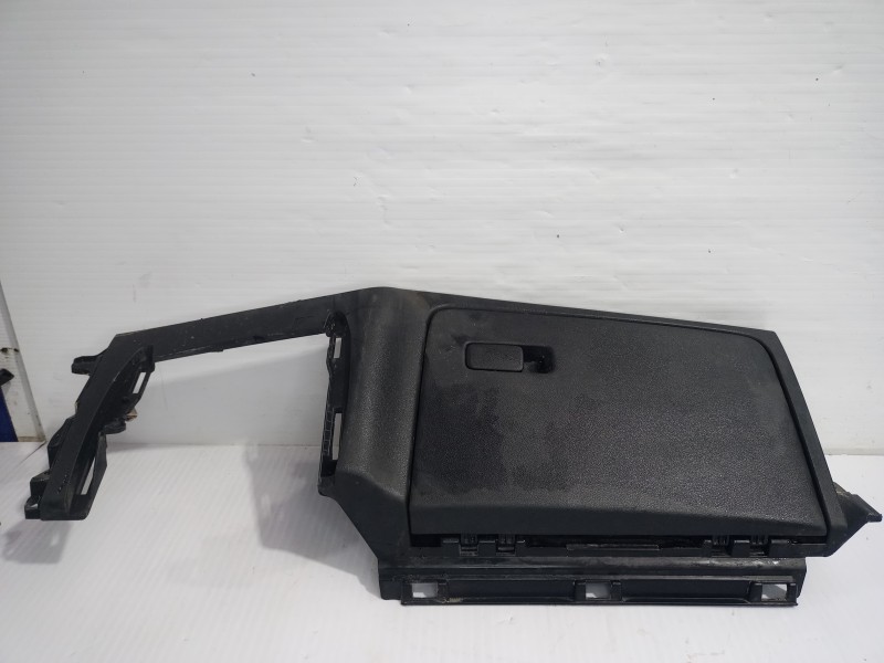 Recambio de guantera para kia sportage (nq5) drive referencia OEM IAM 84760R2000  