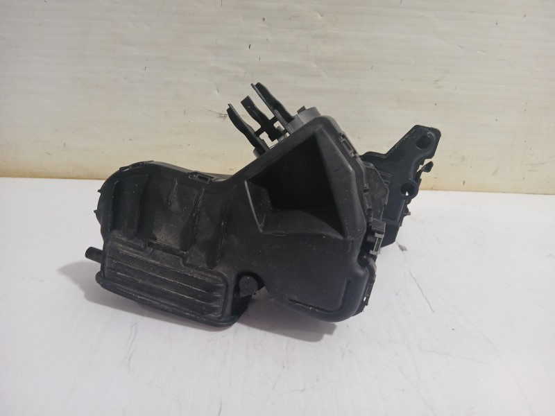 Recambio de caja filtro aire para opel grandland x design line referencia OEM IAM 9814006180A  