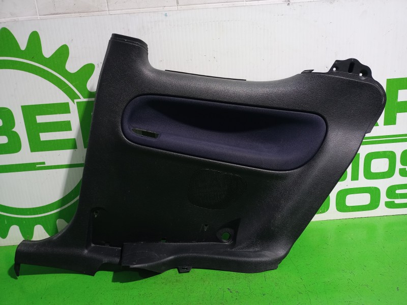 Recambio de guarnecido puerta trasera derecha para peugeot 206 berlina e-music referencia OEM IAM 9629338877  