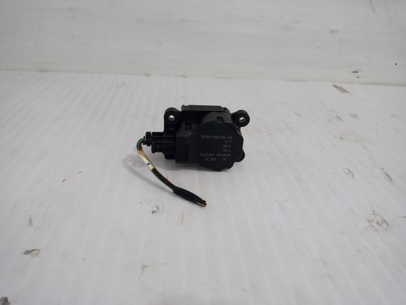 Recambio de motor apertura trampilla para ford focus berlina (cap) trend referencia OEM IAM 3M5H19E616AB  