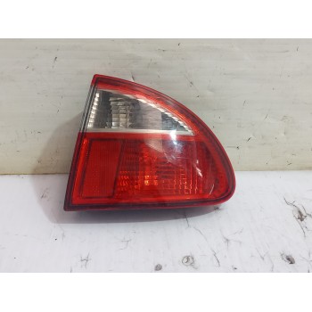 PILOTO TRASERO DERECHO 1M6945096A 