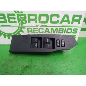 MANDO ELEVALUNAS DELANTERO IZQUIERDO 7423202E20 / 8404002120 