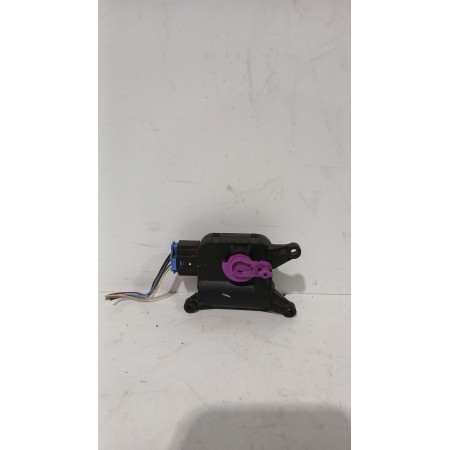 Recambio de motor apertura trampilla para audi a4 b6 (8e2) 1.9 tdi referencia OEM IAM 0132801300  