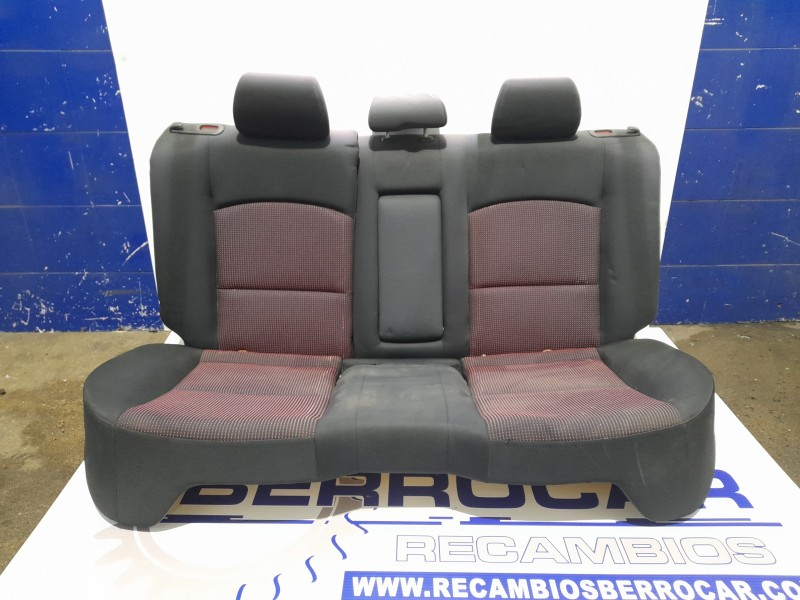 Recambio de asientos traseros para mazda 3 berlina (bk) 1.6 cd diesel cat referencia OEM IAM BBM28820X  